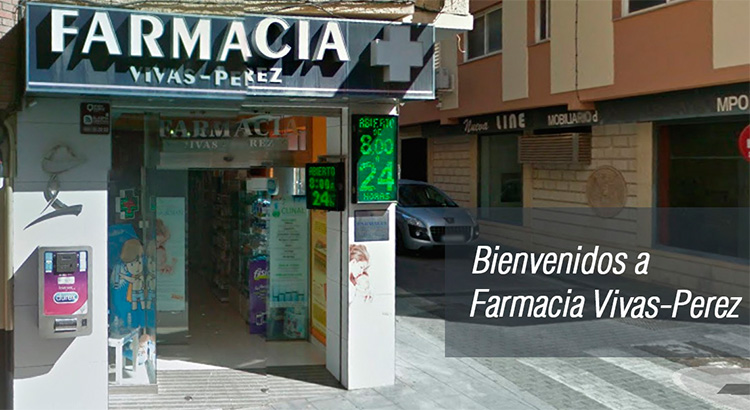 Fachada Farmacia Vivas Péres con carte de 24 horas